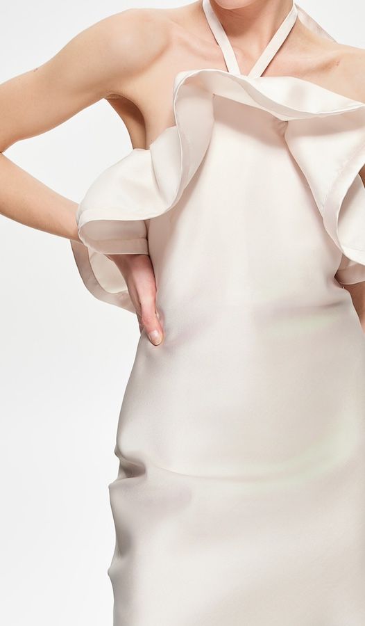 VESTIDO BEIGE RASO VOLANTES - Imagen 14