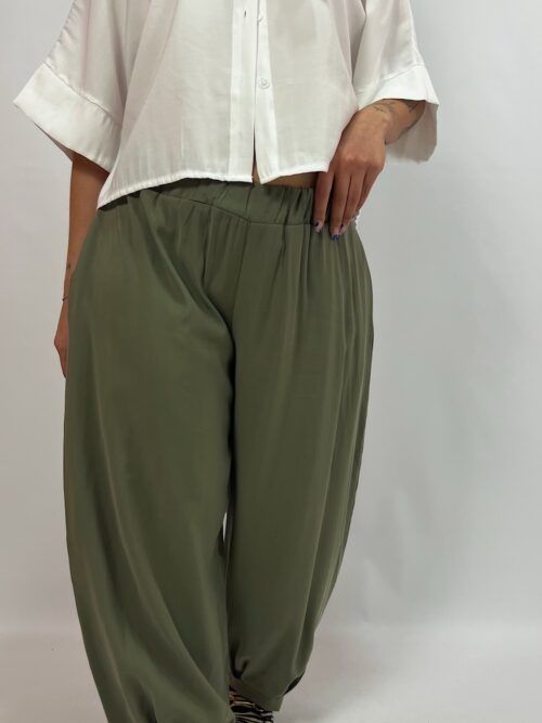 PANTALON BAGGY FLUIDO VERDE