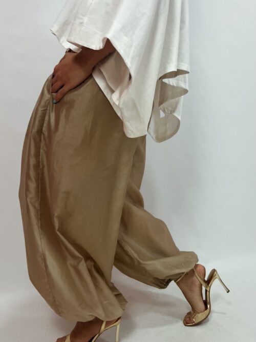 PANTALÓN SEMITRANSPARENTE CAMEL LUM