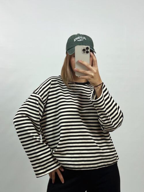 CAMISETA LINEAL BLACK & WHITE